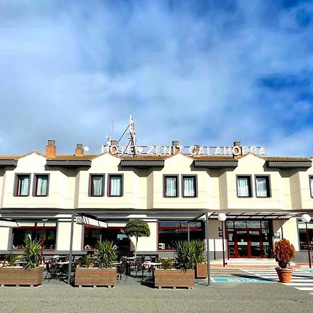 Nuevo Zenit Calahorra Hotel ภายนอก รูปภาพ