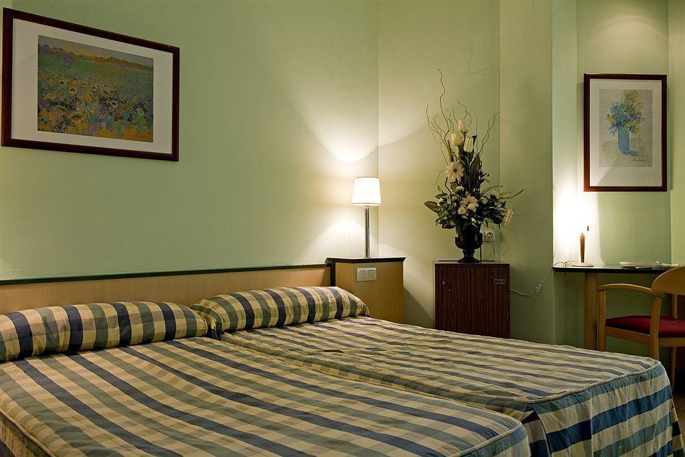 Nuevo Zenit Calahorra Hotel ห้อง รูปภาพ