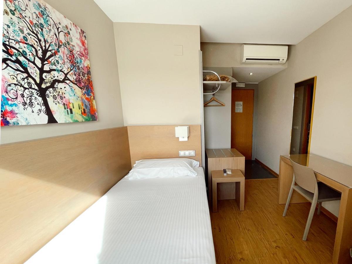 Nuevo Zenit Calahorra Hotel ภายนอก รูปภาพ