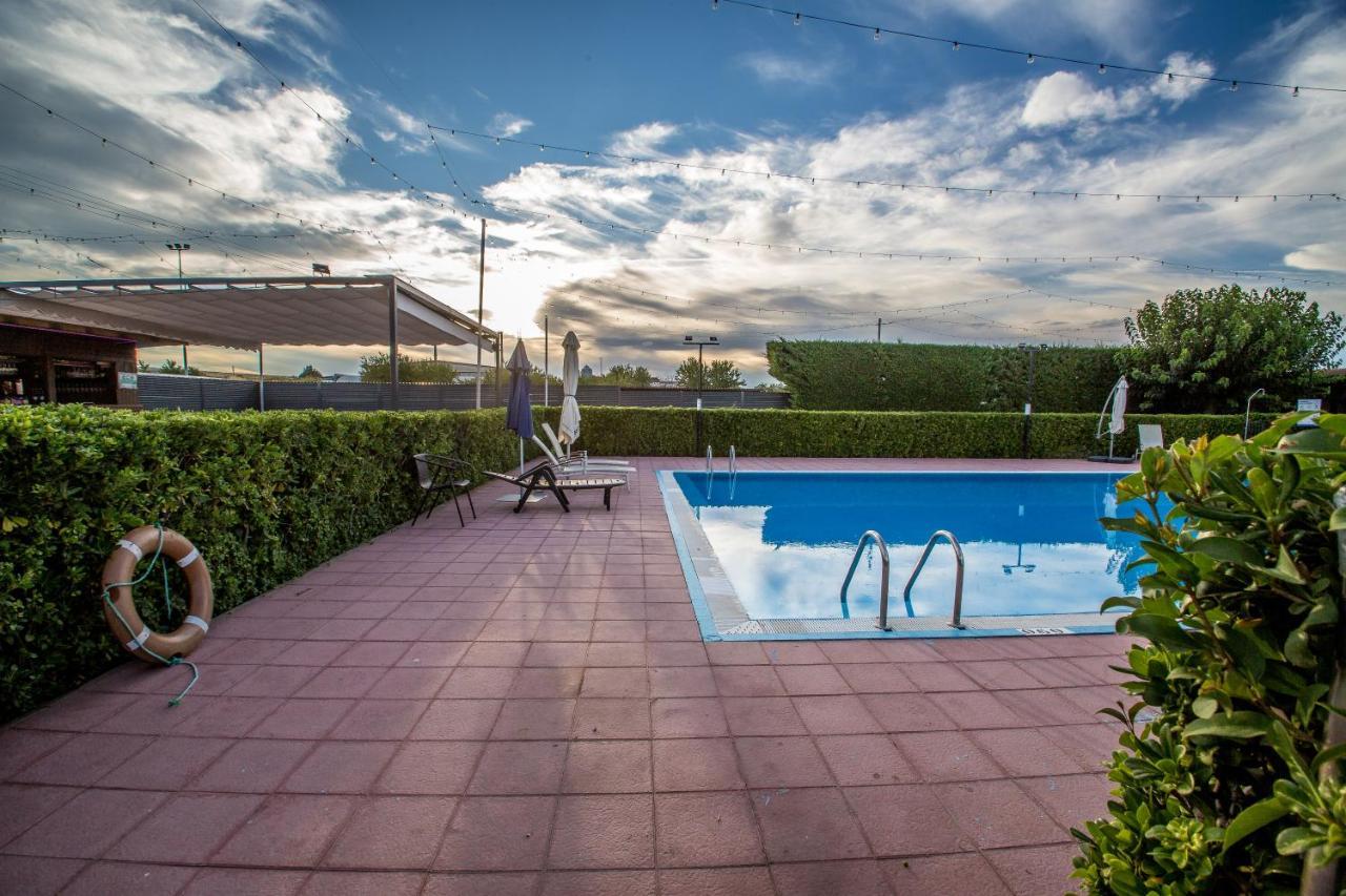 Nuevo Zenit Calahorra Hotel ภายนอก รูปภาพ