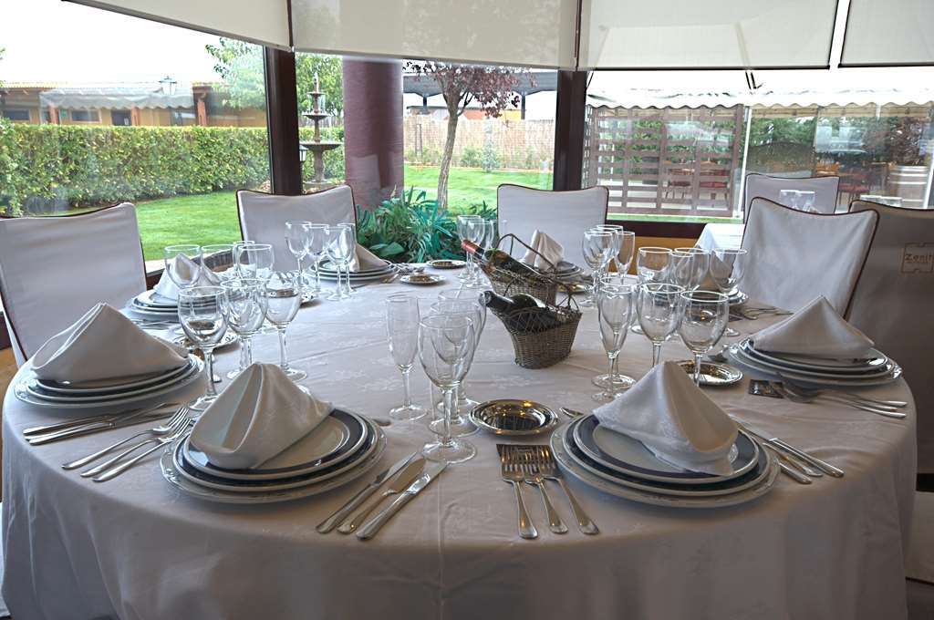 Nuevo Zenit Calahorra Hotel ร้านอาหาร รูปภาพ