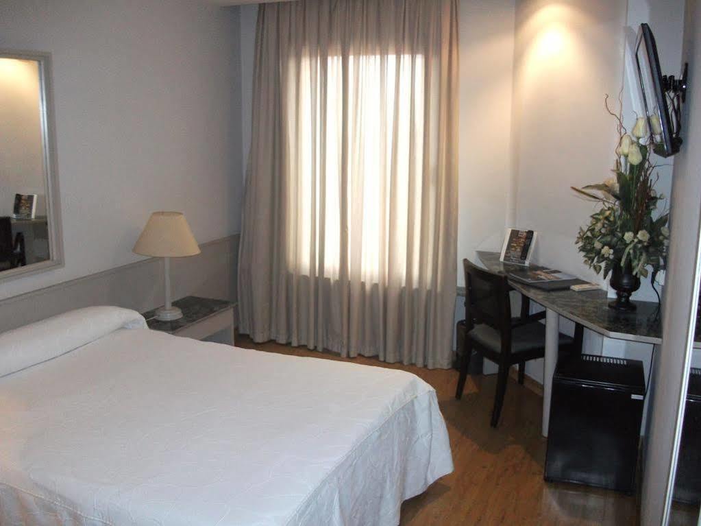 Nuevo Zenit Calahorra Hotel ภายนอก รูปภาพ